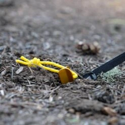 Six Moon Designs 6 Piece Stake Set -Camping Prix Réduits Magasin sardines alu six moon design 6 piece stake set 03